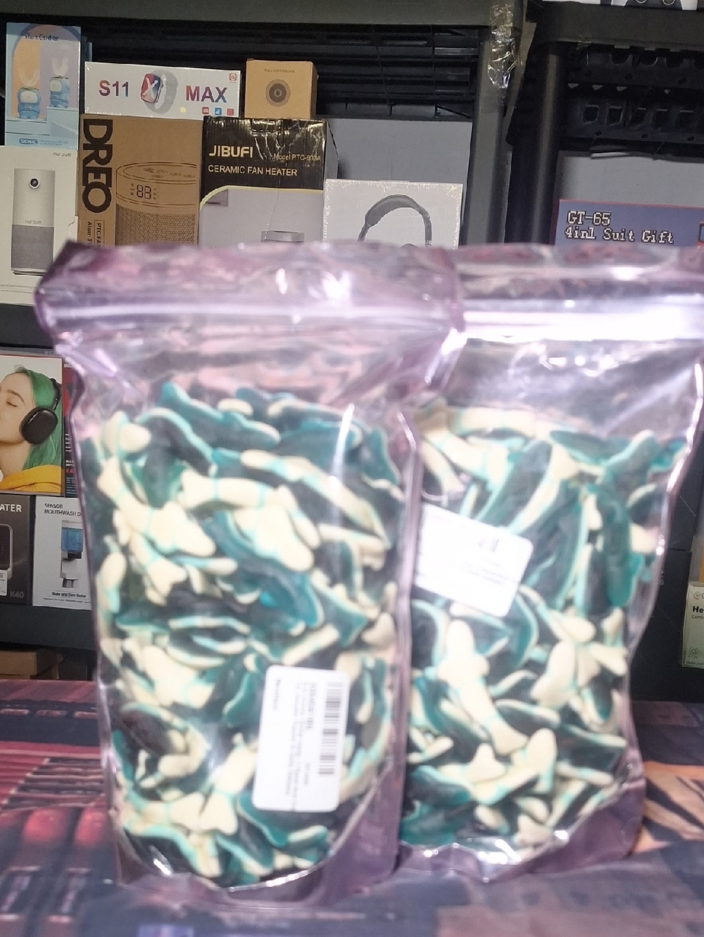 Sharks Green & Cream Candy Made With Real Juice- Pack of 2